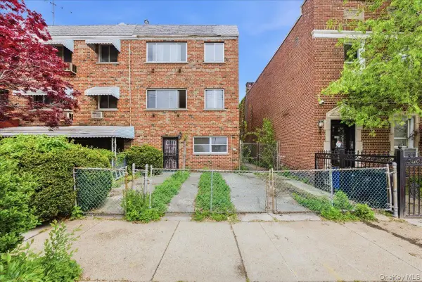1323 E 222nd Street, Bronx, NY 10469