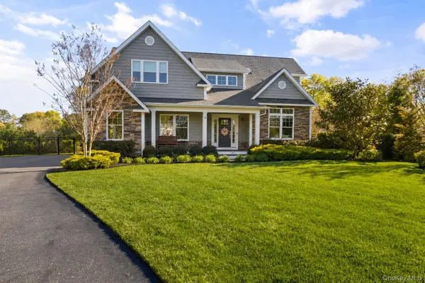 38 Blackberry Lane, Center Moriches, NY 11934
