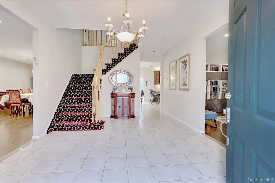 11 Mariner Way, Monsey, NY 10952 - #3