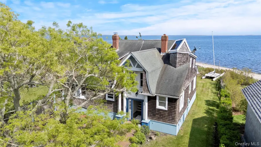 4 Shore Road, Bellport, NY 11713 - #2