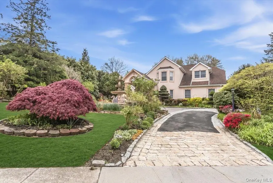 21 Chauncey Place, Woodbury, NY 11797 - #2