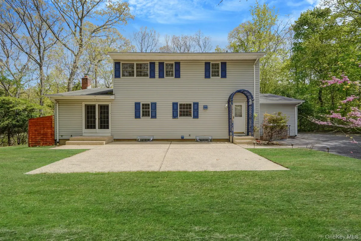 214 Landing Avenue, Smithtown, NY 11787 - #1