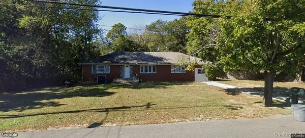 960 Ferndale Boulevard, Central Islip, NY 11722