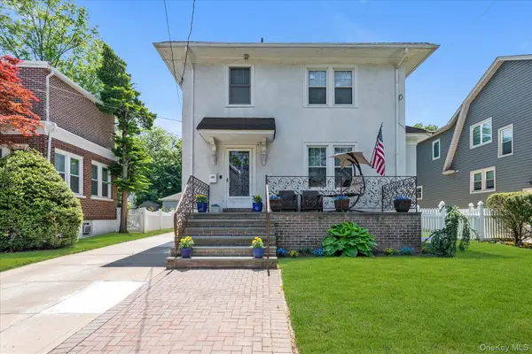 1051 Roselle Place, Woodmere, NY 11598