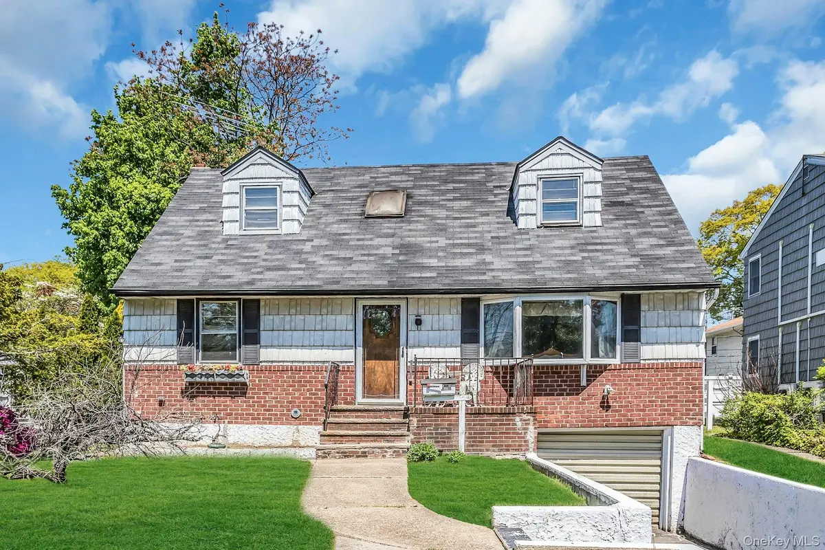 325 N Service Road, Roslyn Heights, NY 11577 - #1