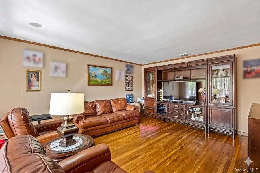 1485 166th Street, Whitestone, NY 11357 - #3