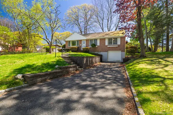 9 Gold Street, Kings Park, NY 11754