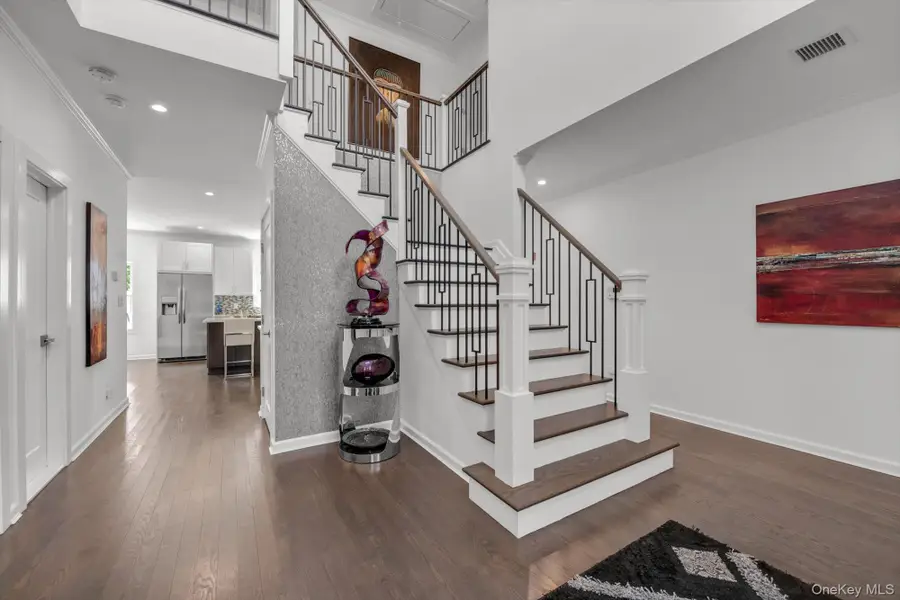 41 Patience Lane, Westbury, NY 11590 - #3