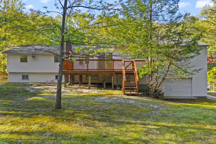 56 Mcarthur Lane, Smithtown, NY 11787 - #2