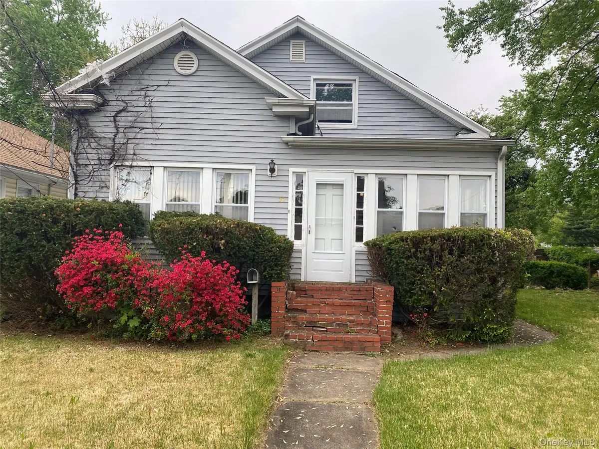 32 Rosemont Boulevard, White Plains, NY 10607 - #1