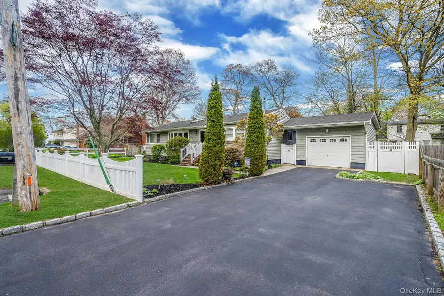 19 Cypress Lane, Shirley, NY 11967 - #2