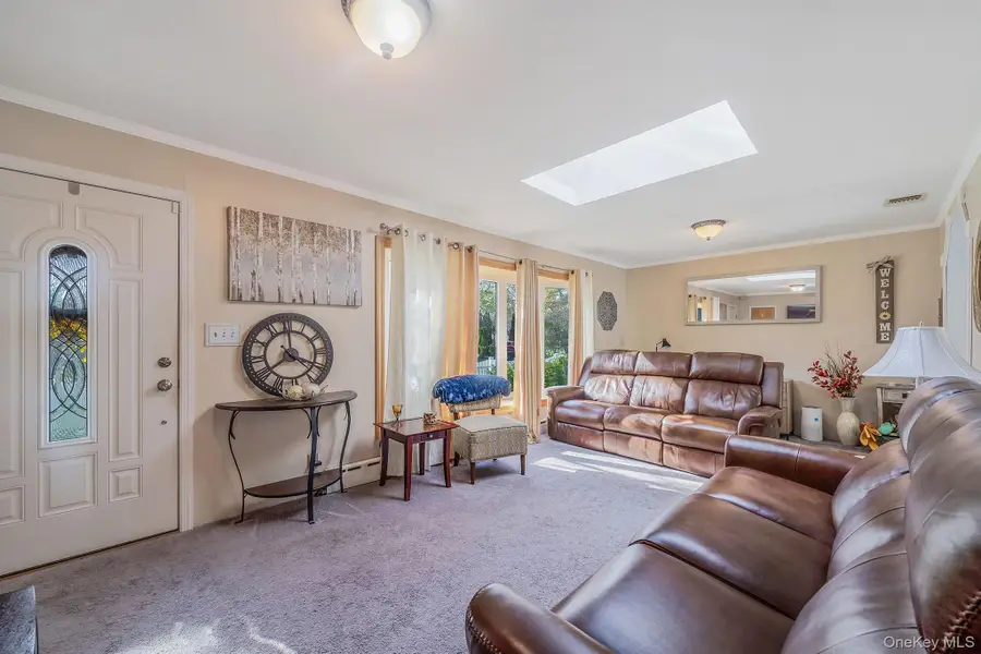 19 Cypress Lane, Shirley, NY 11967 - #3