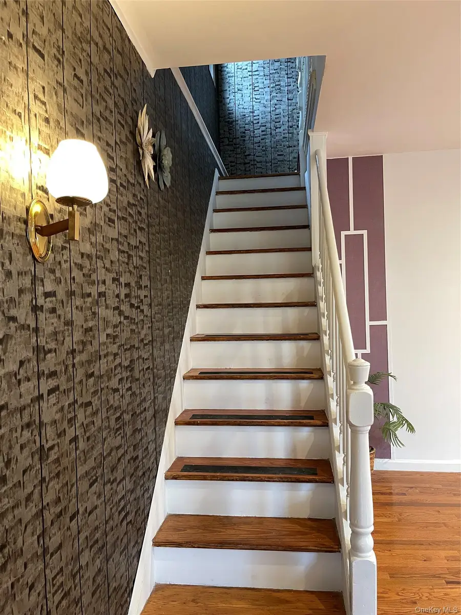 20619 Richland Avenue, Oakland Gardens, NY 11364 - #3