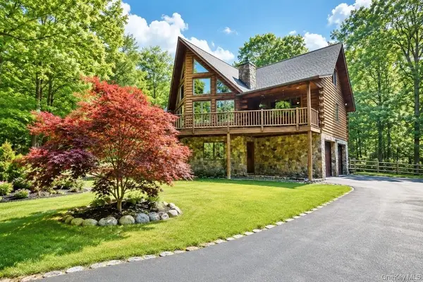 33 Cimarron Road, Putnam Valley, NY 10579