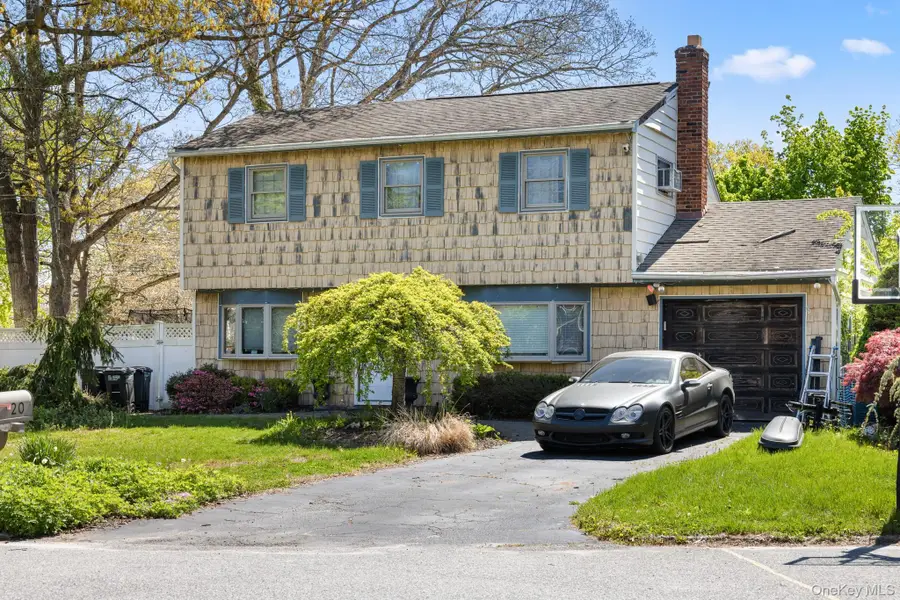 20 Revere Circle, Selden, NY 11776 - #2