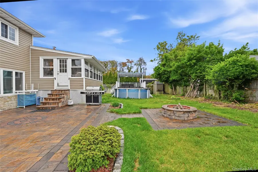 572 Benjamin Road, North Babylon, NY 11703 - #3