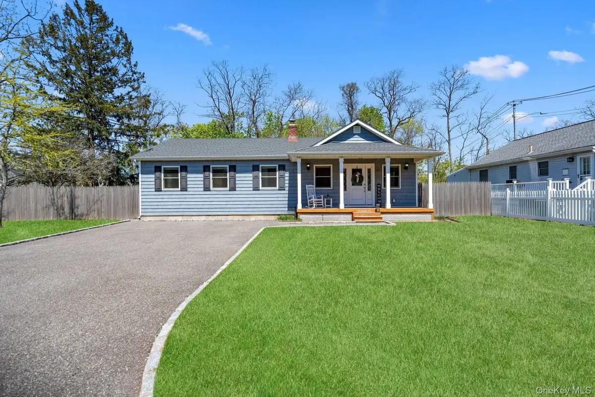 11 Jackson Street, East Islip, NY 11730 - #1