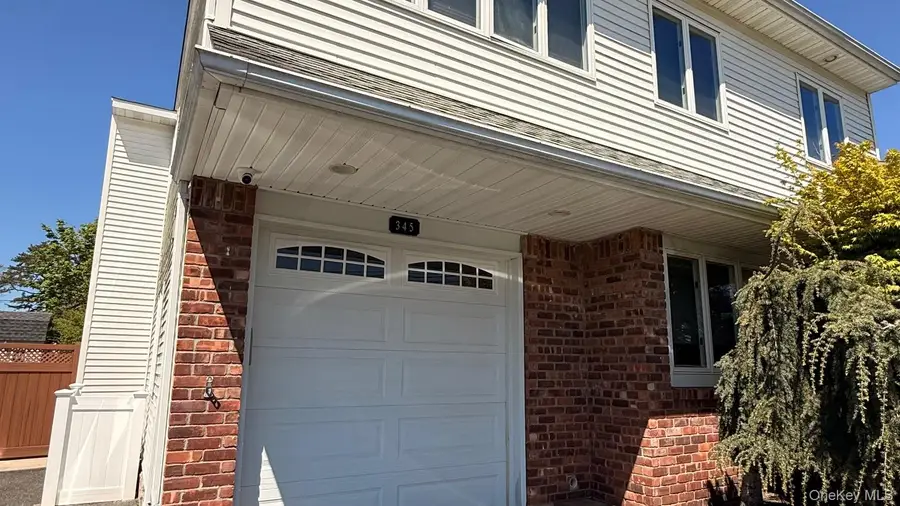 345 Oconnor Road, North Babylon, NY 11703 - #2