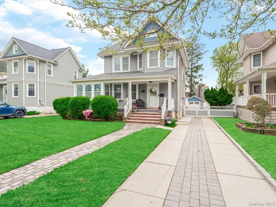 28 Union Place, Lynbrook, NY 11563 - #2