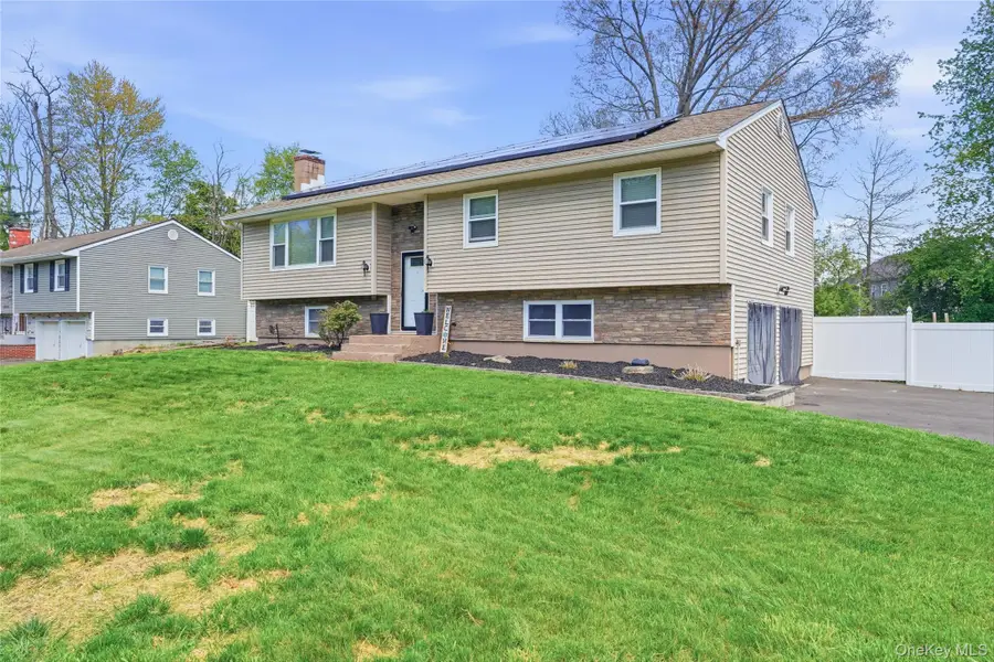 12 Daisy Lane, Wappingers Falls, NY 12590 - #2