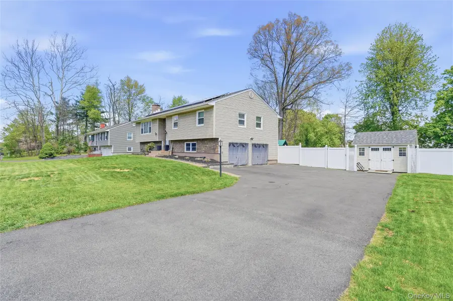 12 Daisy Lane, Wappingers Falls, NY 12590 - #3