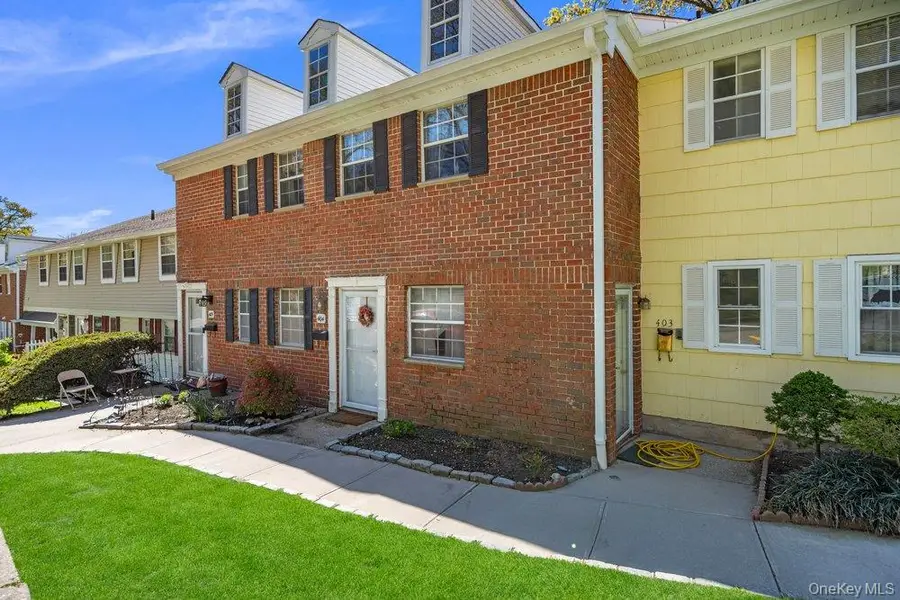 404 Towne House Village #404, Islandia, NY 11749 - #2