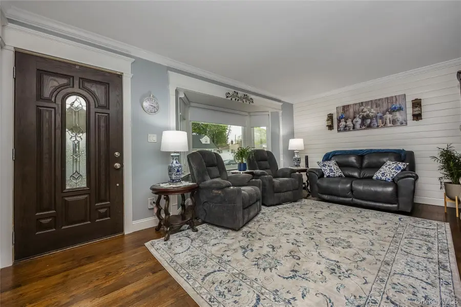 41 Burlington Avenue, Deer Park, NY 11729 - #3