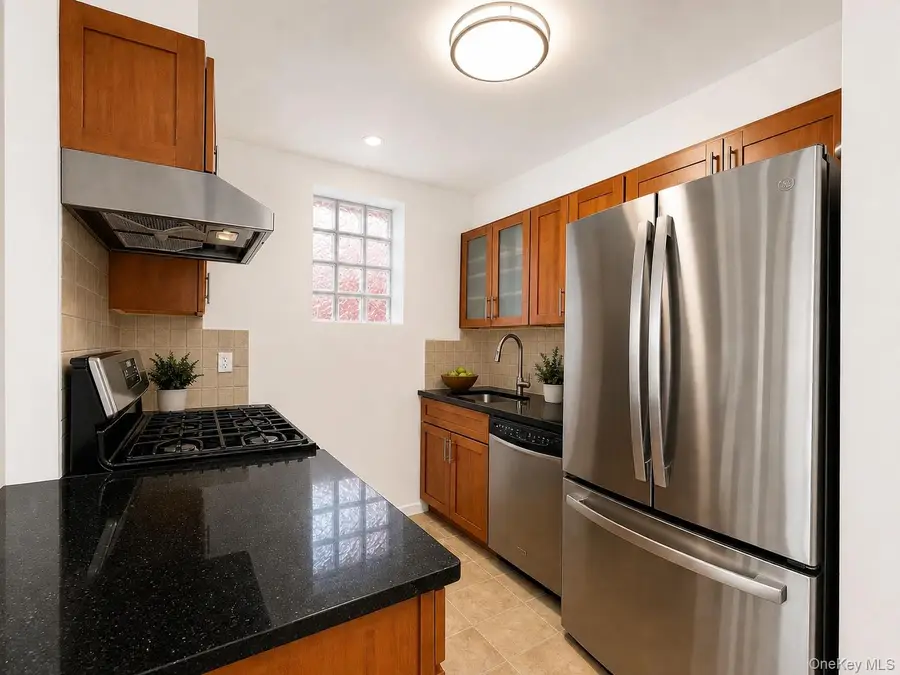 91-06 Whitney Avenue #2B, Elmhurst, NY 11373 - #3