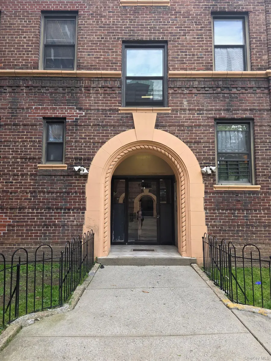 62-64 Saunders Street #Q4, Rego Park, NY 11374 - #2