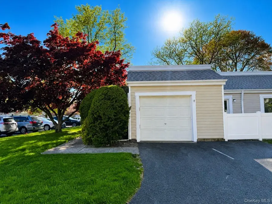 607 Cabot Court, Saint James, NY 11780 - #2