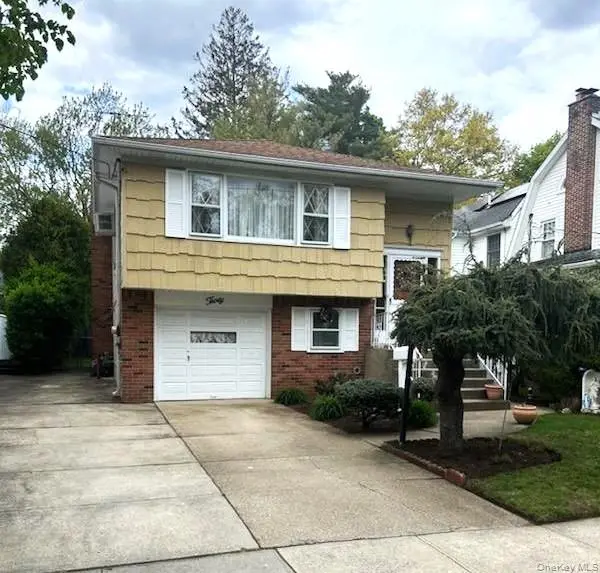 30 Malverne Avenue, Malverne, NY 11565 - #2