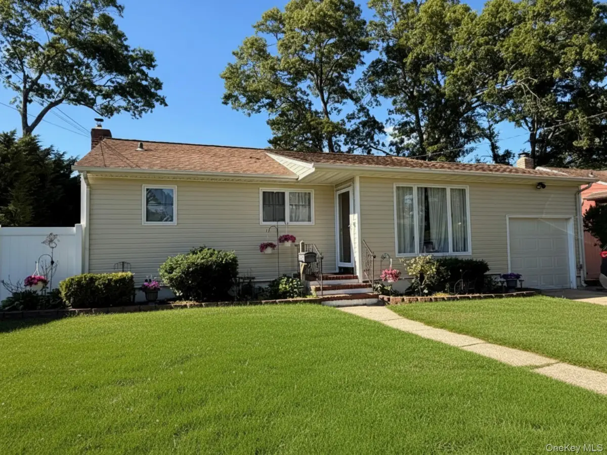 787 Frankford Road, West Babylon, NY 11704 - #1