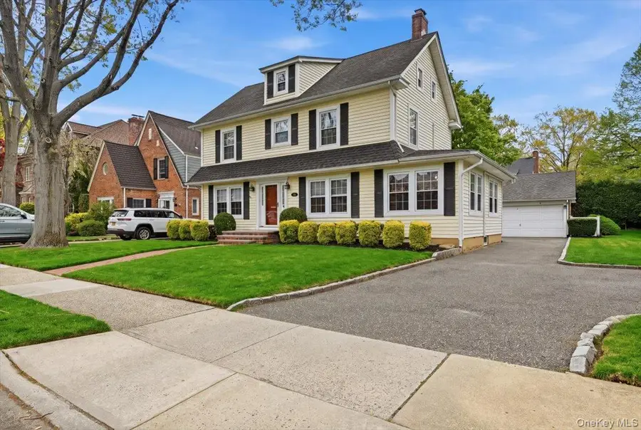 15 Kensington Road, Garden City, NY 11530 - #2