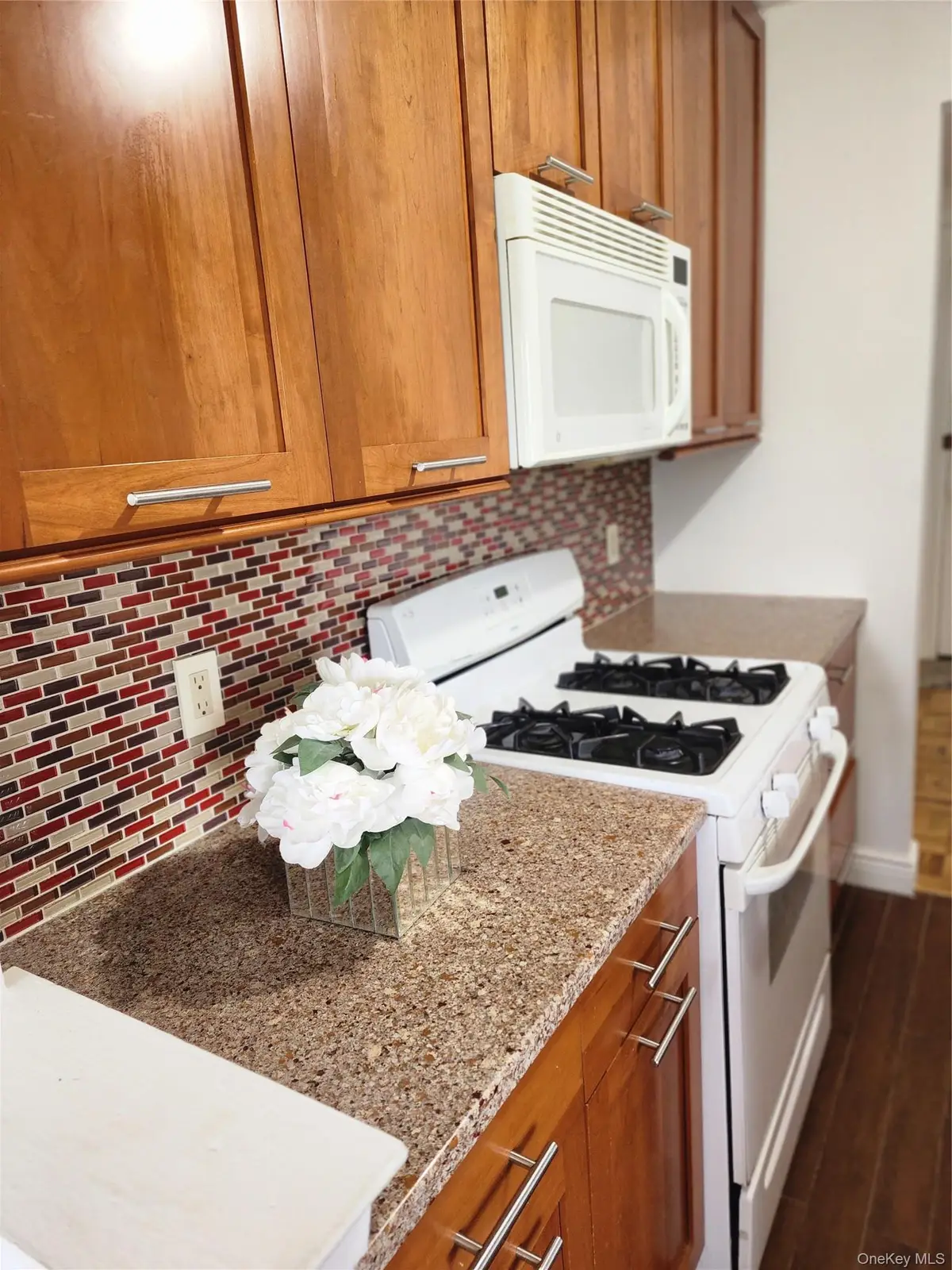 370 Central Avenue #5J, Scarsdale, NY 10583 - #1