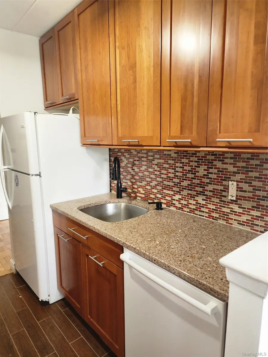 370 Central Avenue #5J, Scarsdale, NY 10583 - #3