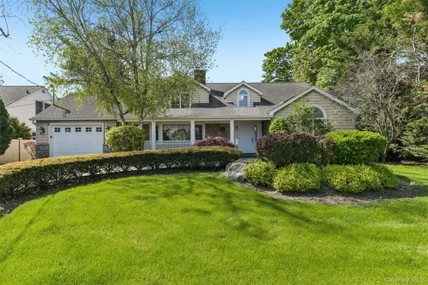 111 Palmyra Avenue, Woodmere, NY 11598