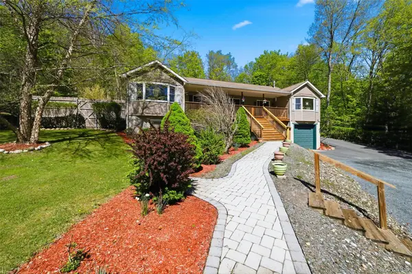 414 Red Hill Rd, Phillipsport, NY 12769