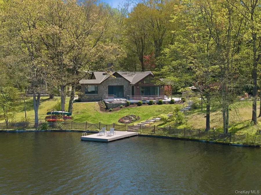 438 Lake Shore Road, Putnam Valley, NY 10579 - #2