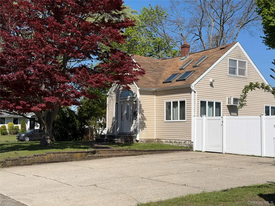 51 Weston Avenue, Deer Park, NY 11729 - #2