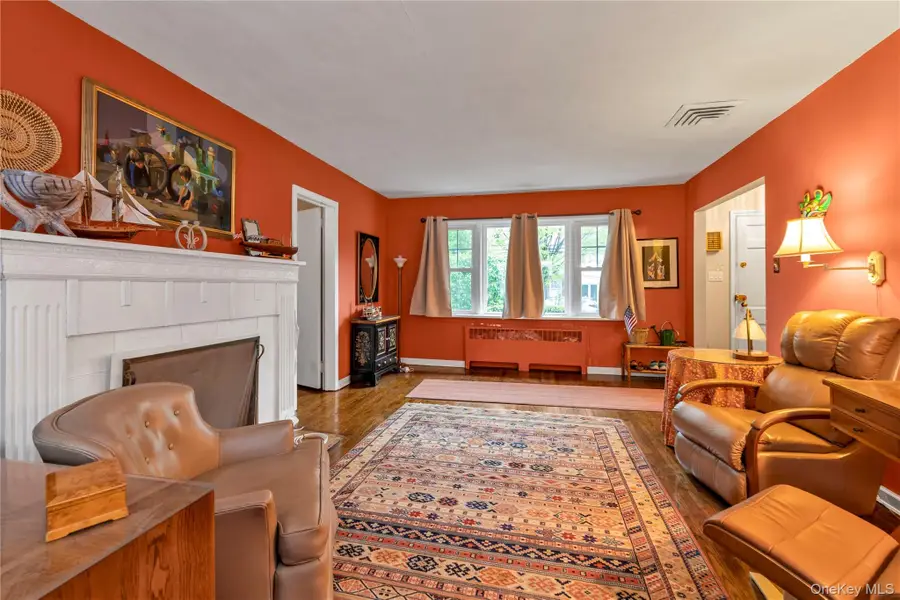 165 Linmouth Road, Malverne, NY 11565 - #3
