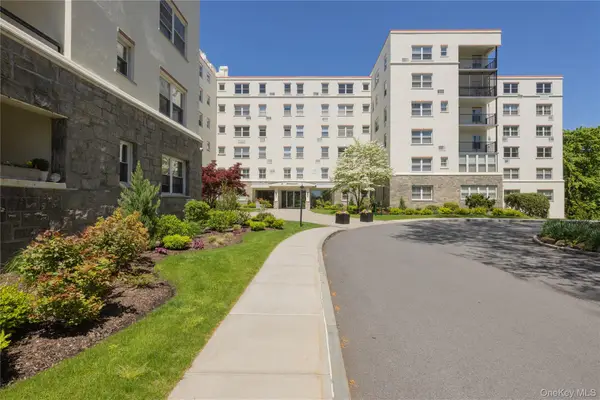 1 Stoneleigh #5J, Bronxville, NY 10708