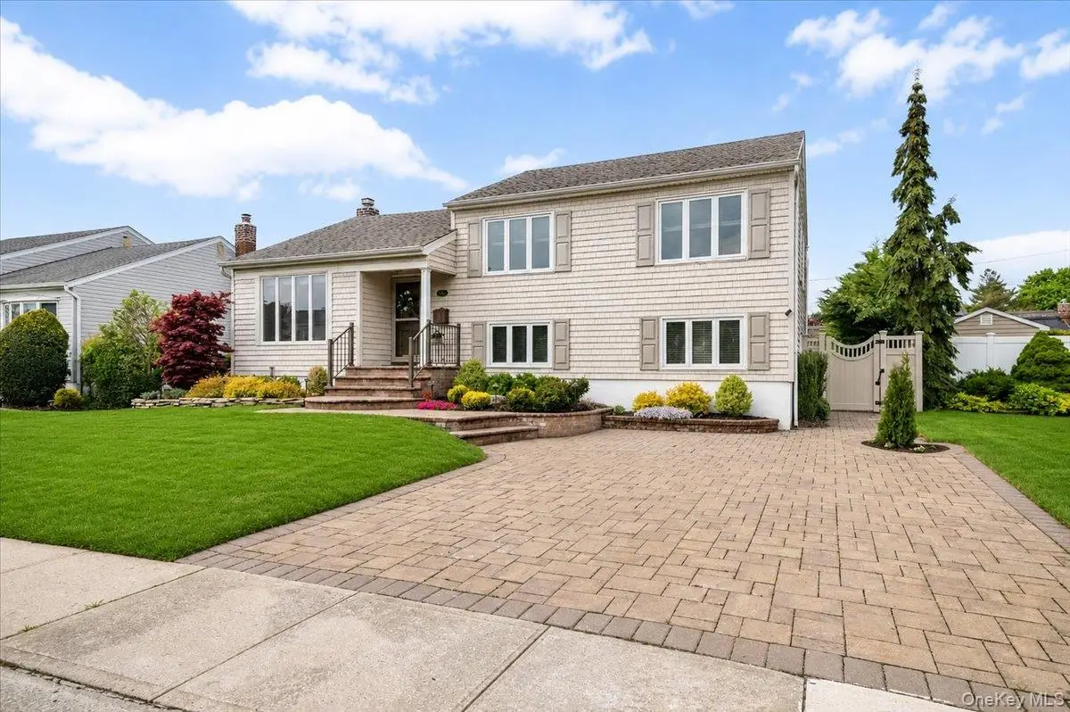 29 Acme Avenue, Bethpage, NY 11714 - #1