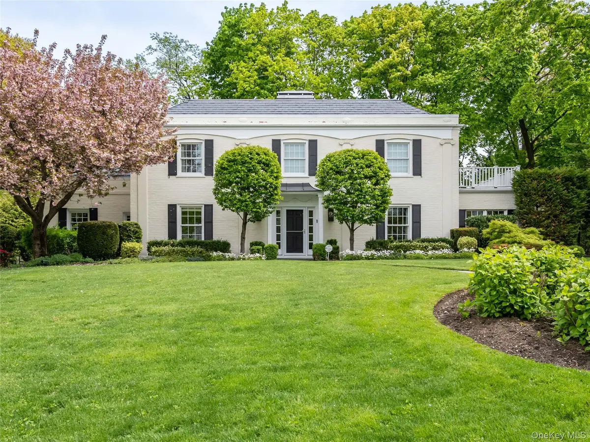140 Remington Road, Manhasset, NY 11030 - #1