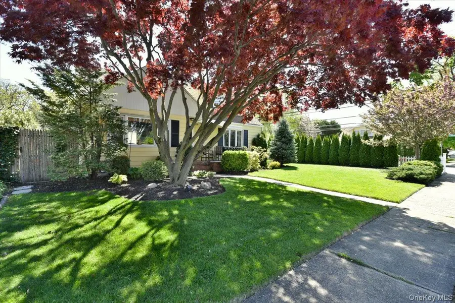 2115 Jefferson Street, Merrick, NY 11566 - #2