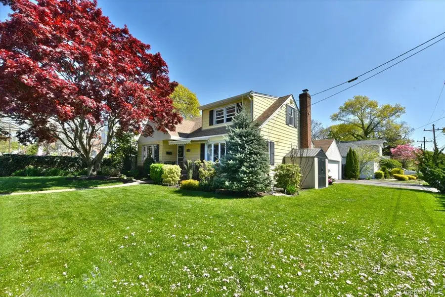 2115 Jefferson Street, Merrick, NY 11566 - #3
