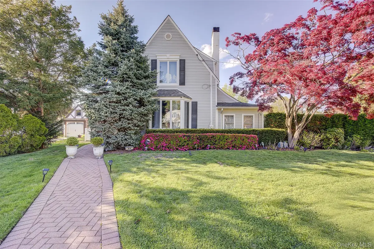 63 Buckingham Place, Lynbrook, NY 11563 - #1
