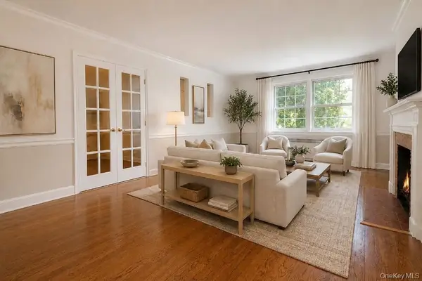 11 Sentry Place #1D, Scarsdale, NY 10583