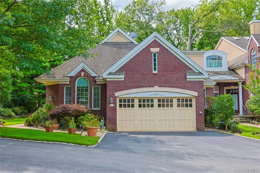 14 Belvedere Court, North Hills, NY 11030 - #3