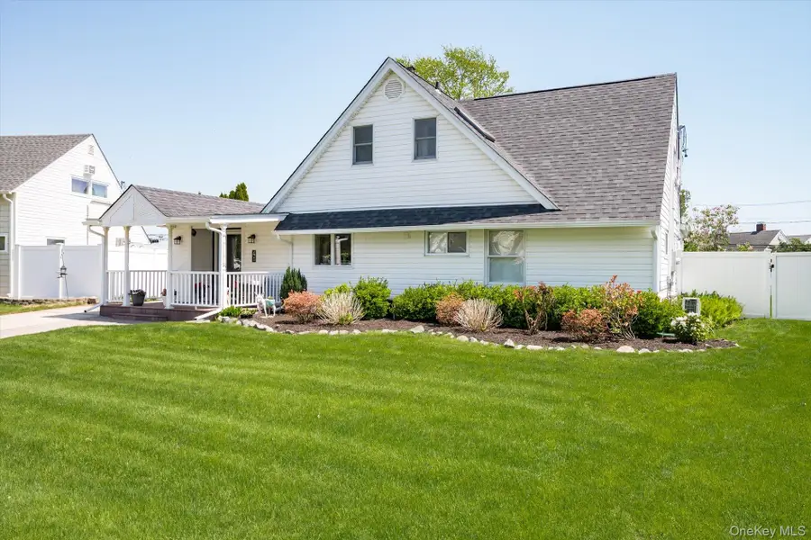 41 Disc Lane, Wantagh, NY 11793 - #3