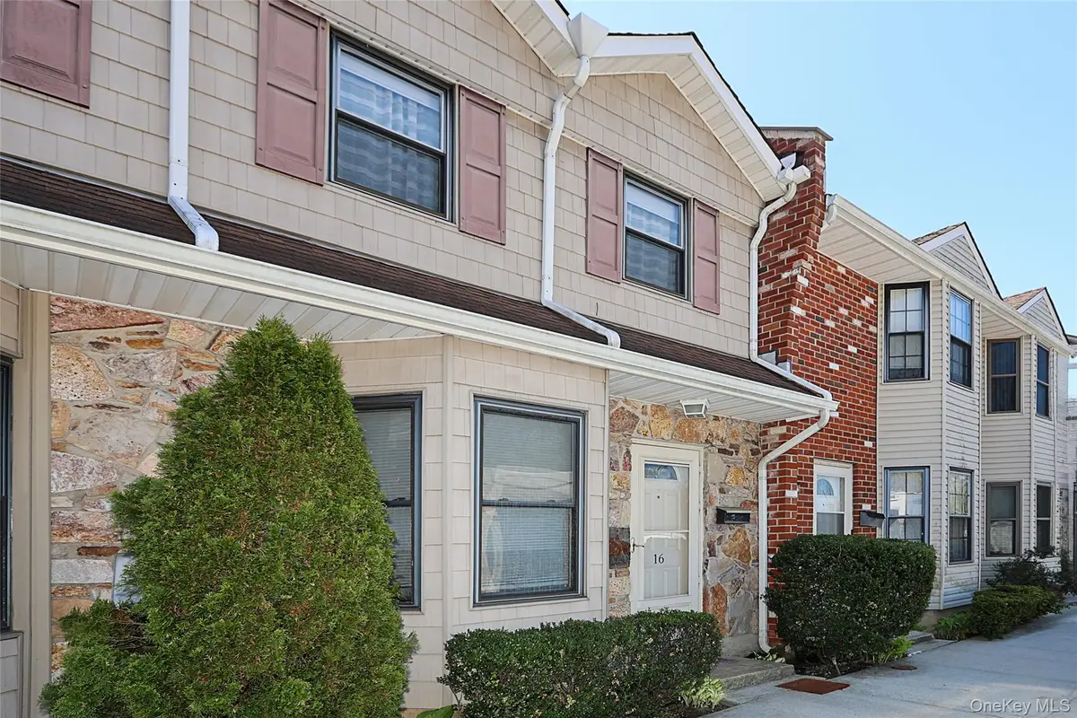 2410 Farmers Avenue #16, Bellmore, NY 11710 - #1